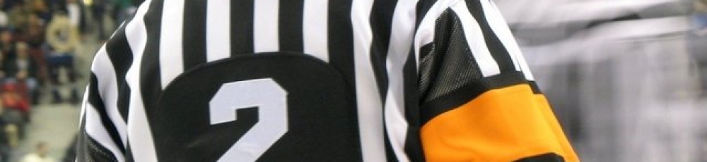 Tuomari-tuomitsee-pelejä.jpg