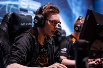 IEM Peking xseven